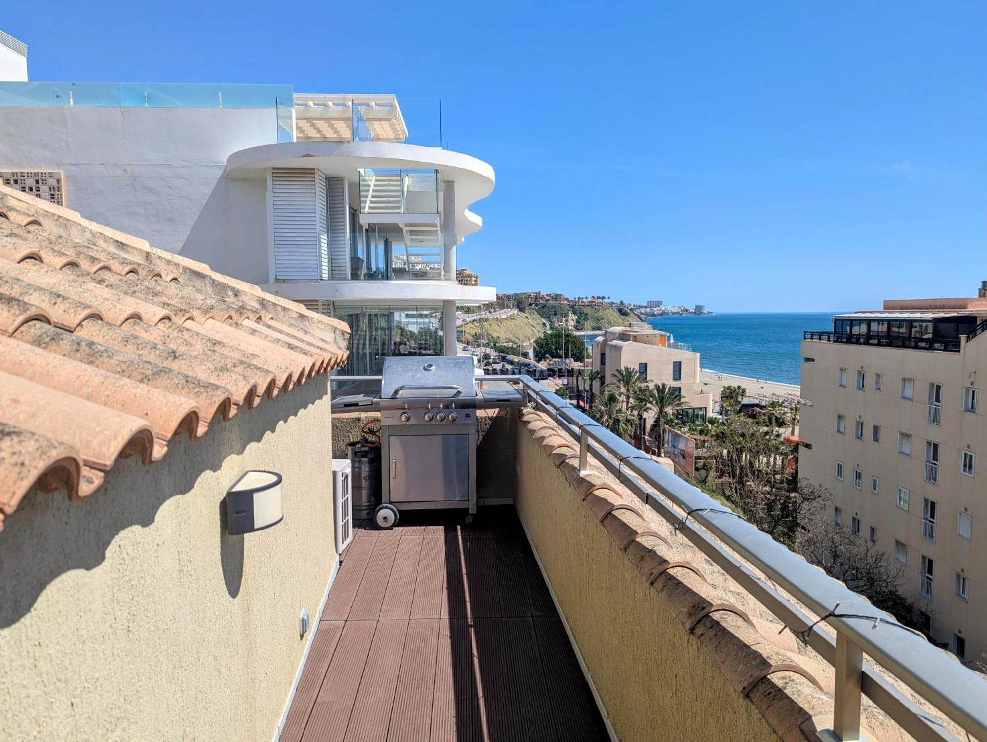 Modern Penthouse Apartment - 1 Min From The Beach Fuengirola Exterior photo